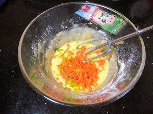 The practice measure of cake of egg of cheese of black sesame seed 4