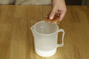 Wipe tea to freeze the practice measure of Zhi person cake 5