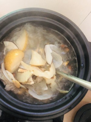  排他的な伝統的な中国医学のシャンファン| Qiu Dongは、装飾的な肺雪の梨の咳スープを緩和します、 