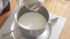 A few minutes sweet aspic of sweet taro grandma coils / coil not to crack a recipe + fresh sweet taro butter + the entrance changes a grandma to freeze namely / bake video cake piece 7 " thin roll " practice measure 25