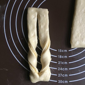 The practice measure of biscuit of platoon of shredded coconut stuffing 9