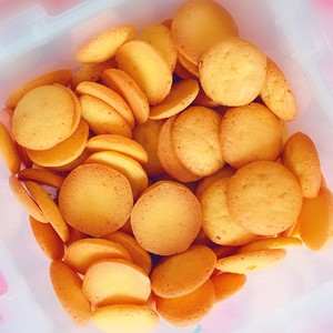 The practice measure of small biscuit of old flavour egg 16