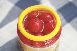 The practice measure of small tomato of honey lemon be soiled 1