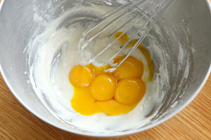 Yellow peach cake coils (small 4) practice measure 3