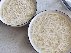 西湖の執筆におけるアイデアの糸の豆腐の濃厚スープの実践尺度 ウォーターシールド3 