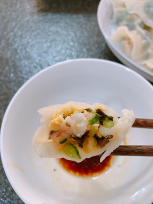 The practice measure of dumpling of cucumber shelled fresh shrimps 10