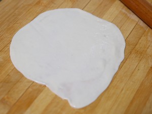 Thin pancake coils vegetable (spring pancake of bake in a pan) practice measure 4