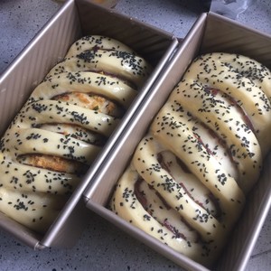 The 乾燥肉フロスの甘みを付けた豆の味が部門1にあると言う練習の動き 