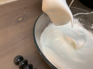 The novice makes one of series surely perfect sponge cake (super- soft and wet use a figure completely) practice measure 4