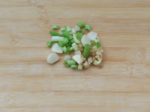 The practice measure of noodles served with soy sauce of ground meat of the daily life of a family 2
