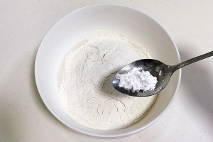 The practice measure of cake of super and simple green sweet soda 5