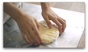Crisp pie of the simple and easy apple that do not have candy / the practice measure of video of A pig bake 6