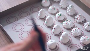 （入り口が適切な装飾を変更して失敗しないようにします）フランスの卵白の霜の全体戦略 キャンディー/豚の焼き菓子のビデオ：馬術の美しい30 30 