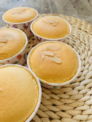 The practice measure of small cake of yoghurt paper cup 14