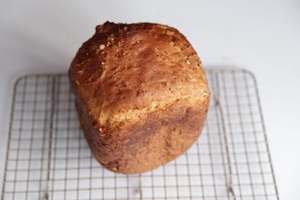 Bread of 100% whole wheat - the practice measure of Pt1000 bread machine 2