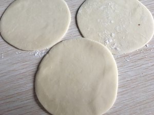 The practice measure of beef fried dumpling 3
