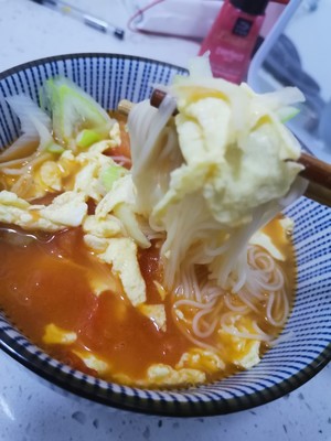 The practice measure of tomato egg noodles in soup 6