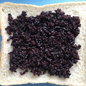 The practice measure of violet rice sandwich 2