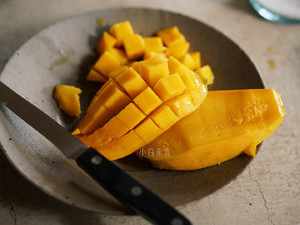 Mango is strange inferior the practice measure of seed flummery 3