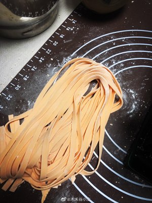 The practice measure that the carrot noodle that small white hare loves presses face machine edition 8