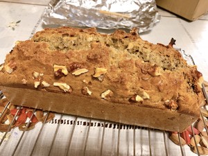 The practice measure of banana walnut cake 6