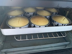 The practice measure of cup of Zhi person cake 4