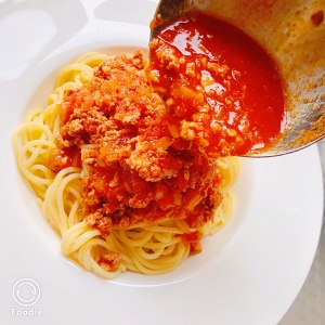 イタリアのトマト肉 ソースフェイス-家族の日常生活の編集基準18 