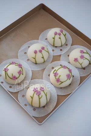 Spring the practice measure of day flower steamed bread 13