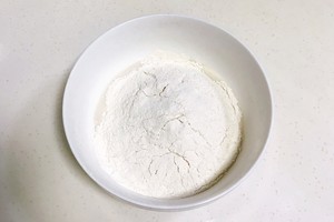 The practice measure of cake of super and simple green sweet soda 4