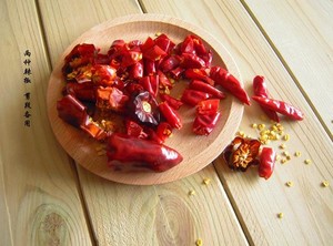 [Chongqing is small] the practice measure of the hot pepper that add oil and practice of face of Chinese prickly ash 7