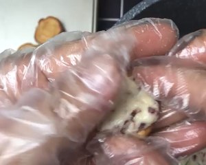 Animal ox plunges into cake child to exceed liked practice step 6