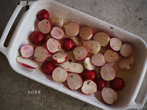 カブの葉の小さなケーキの練習対策3を焼く桜のカブの 