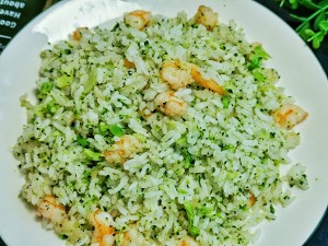 The practice measure that orchid shelled fresh shrimps fries a meal on the west 12