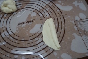 The practice measure that suckles sweet white bread 8