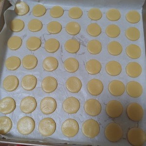 The practice measure of button biscuit 6