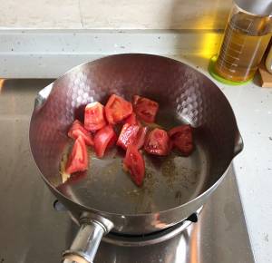 The practice measure of soup of gluten of tomato of wintry day warm body 2