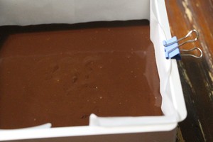 The practice measure of cake of loose dew chocolate 14