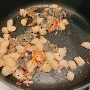 The practice step that looks face of very solemn Italian butter seafood 14