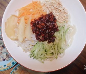 The practice measure of face of super and delicious fried bean sauce 1