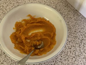 The pumpkin cake of crisp sweet soft glutinous, breakfast can take several practice step 2