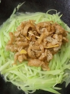 The practice measure of muscle of chow mien of asparagus lettuce silk 5
