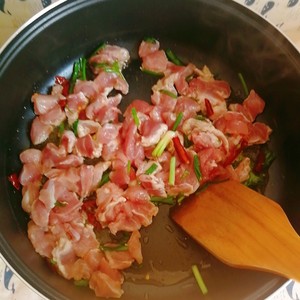 母の風味-河南は麺を蒸発させます（カバーされた鍋でゆっくりと火の上で素晴らしい役割の顔が沸騰します）  /にがり顔）練習方法2 