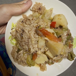 A bowl of practice measure that cooks a meal with respect to enough chop stew 7