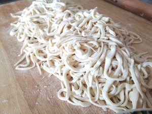 The practice measure of noodles served with soy sauce of too oily meat 14