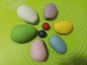 The practice measure of wool caterpillar steamed bread 5