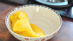 Yellow moon cake of grandma drifting a heart (without Ji Shifen / change syrup version) [graceful feed rude language] practice measure 11