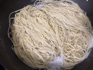 The practice measure of simple and delicious cool noodles served with soy sauce 2
