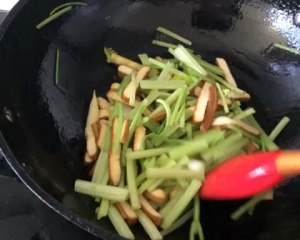 Small sweet Qin fries flat pointed bamboo shoot the practice measure of smoked bean curd 4