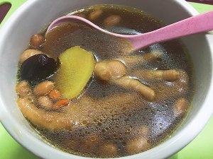  ひよこ鶏の足のスープの実習8 