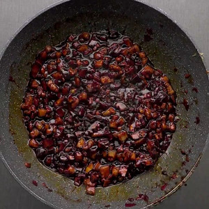 The practice measure of face of sauce of Xianggu mushroom meat 4
